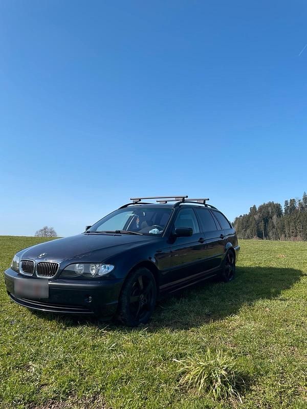 Gebraucht BMW 325 M Sport 192 PS (141 kW) 2002 Blau Kombi