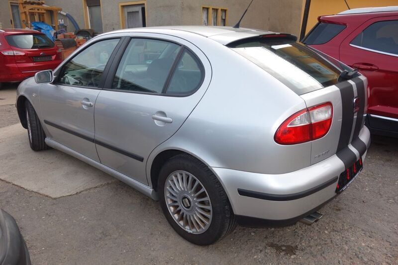 Gebraucht Seat Leon Sport 179 PS (131 kW) 2002 Silber Limousine