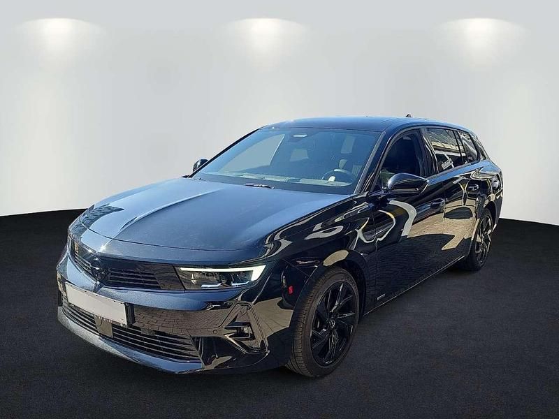 Gebraucht Opel Astra Ultimate 131 PS (96 kW) 2023 Diamant schwarz/karbon schwarz Kombi
