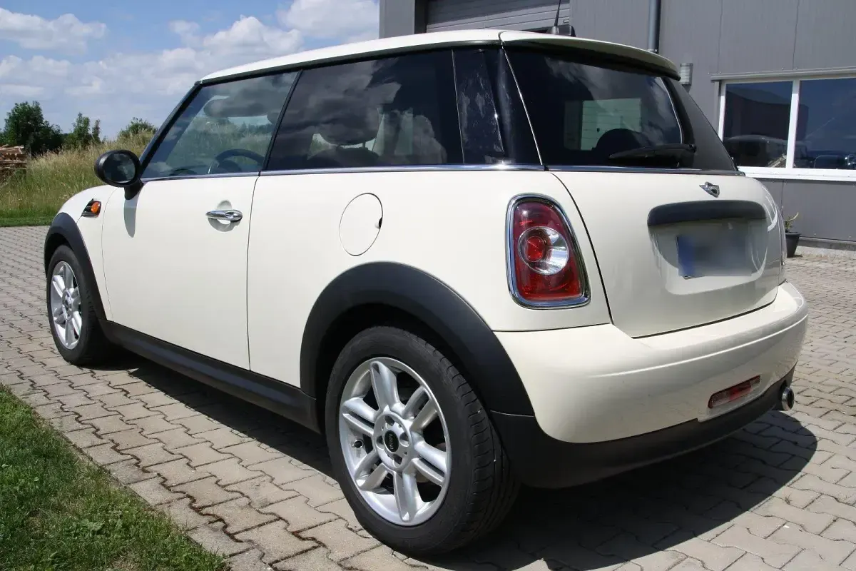 Gebraucht Mini One D 66 PS (48 kW) 2012 Beige Kleinwagen