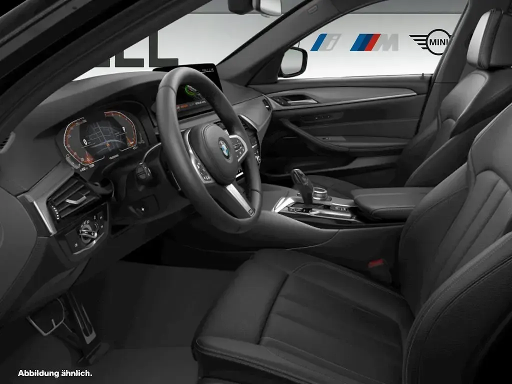 Gebraucht BMW 540 M Sport 333 PS (244 kW) 2023 Saphirschwarz Kombi