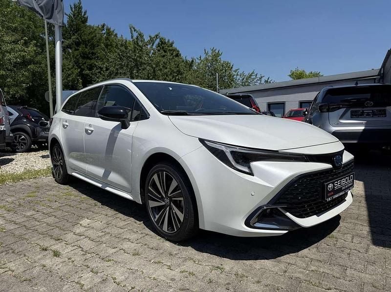 Ny Toyota Corolla 152 HK (111 kW) 2026 Hvid Stationcar