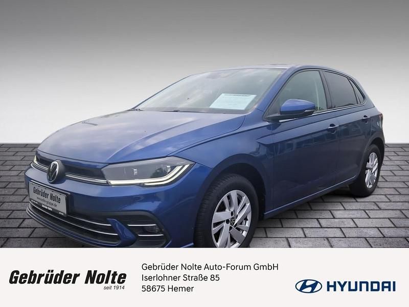 Blau Gebraucht 2022 VW Polo Kleinwagen | 19.490 € (Guter Preis) - Bild 1/4