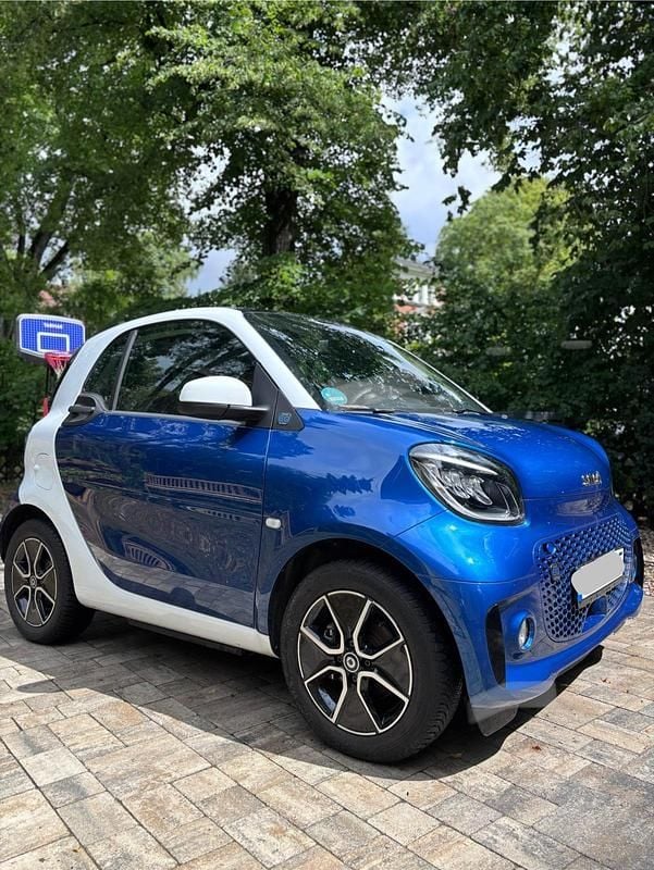 Blau Gebraucht 2020 Smart ForTwo Electric Drive Coupé | 9.600 € (Fairer Preis) - Bild 1/4