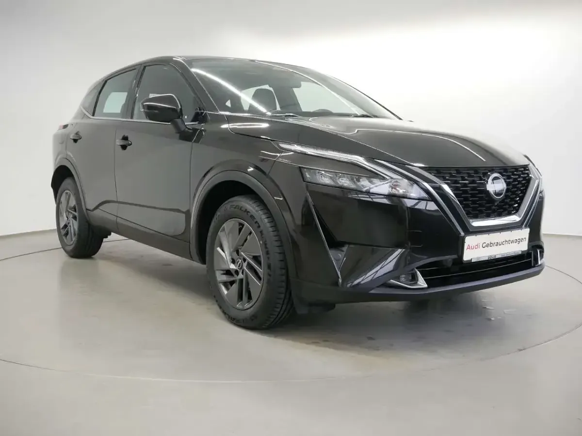 Gebraucht Nissan Qashqai Acenta 158 PS (116 kW) 2023 Schwarz SUV