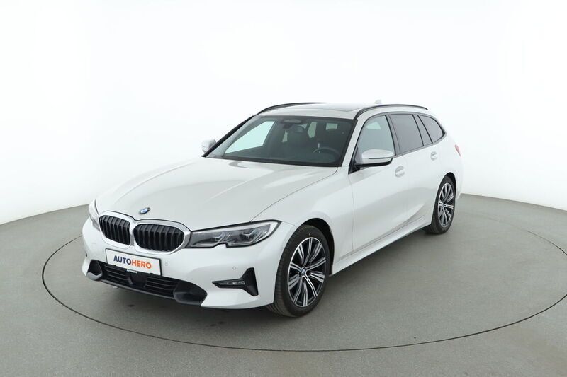 Weiß Gebraucht 2020 BMW 318 Sport Line Kombi | 26.490 € (Fairer Preis) - Bild 1/4
