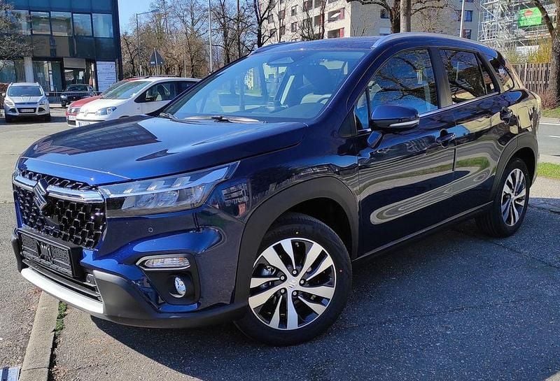 Blau Neu 2026 Suzuki SX4 S-Cross Comfort SUV | 25.900 € (Superpreis) - Bild 1/4
