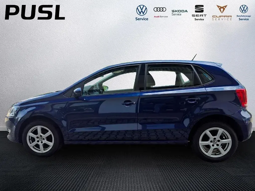 Gebraucht VW Polo Comfortline 90 PS (66 kW) 2013 Blau Kleinwagen