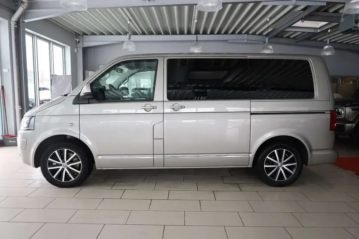 Gebraucht VW Multivan Highline 179 PS (131 kW) 2015 Sandbeige Van / Kleinbus