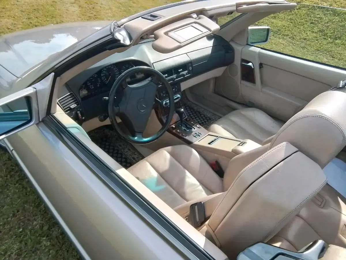 Gebraucht Mercedes SL500 326 PS (239 kW) 1992 Andere farben Cabrio