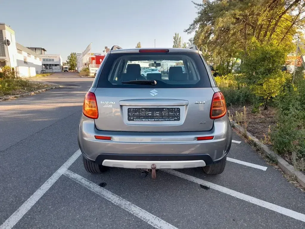 Gebraucht Suzuki SX4 Comfort 120 PS (88 kW) 2012 Grau SUV