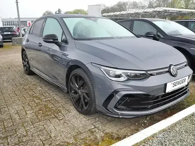 Gebraucht VW Golf VIII R-line 131 PS (96 kW) 2024 Limousine