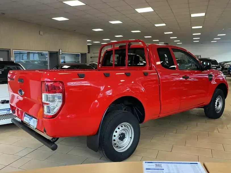 Gebraucht Ford Ranger XL 131 PS (96 kW) 2022 Rot Pickup