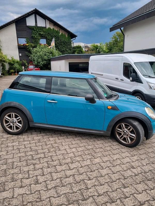 Grün Gebraucht 2009 Mini ONE Kleinwagen | 2.944 € (Fairer Preis) - Bild 1/4