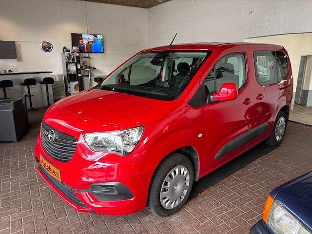 Gebraucht Opel Combo Life Selection 102 PS (75 kW) 2019 Rot Van / Kleinbus