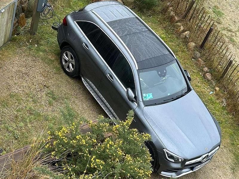 Gebraucht Mercedes GLC300 AMG line 211 PS (155 kW) 2021 SUV