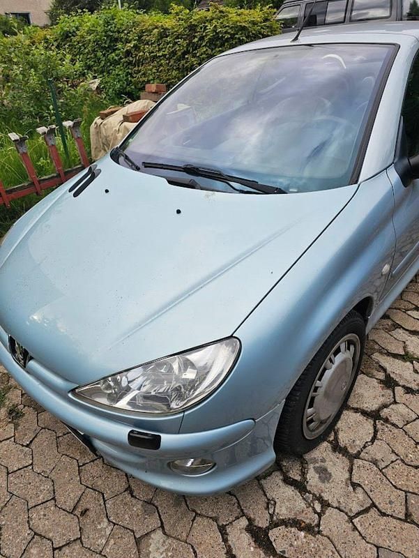 Blau Gebraucht 2002 Peugeot 206 CC Cabrio | 950 € (Guter Preis) - Bild 1/4