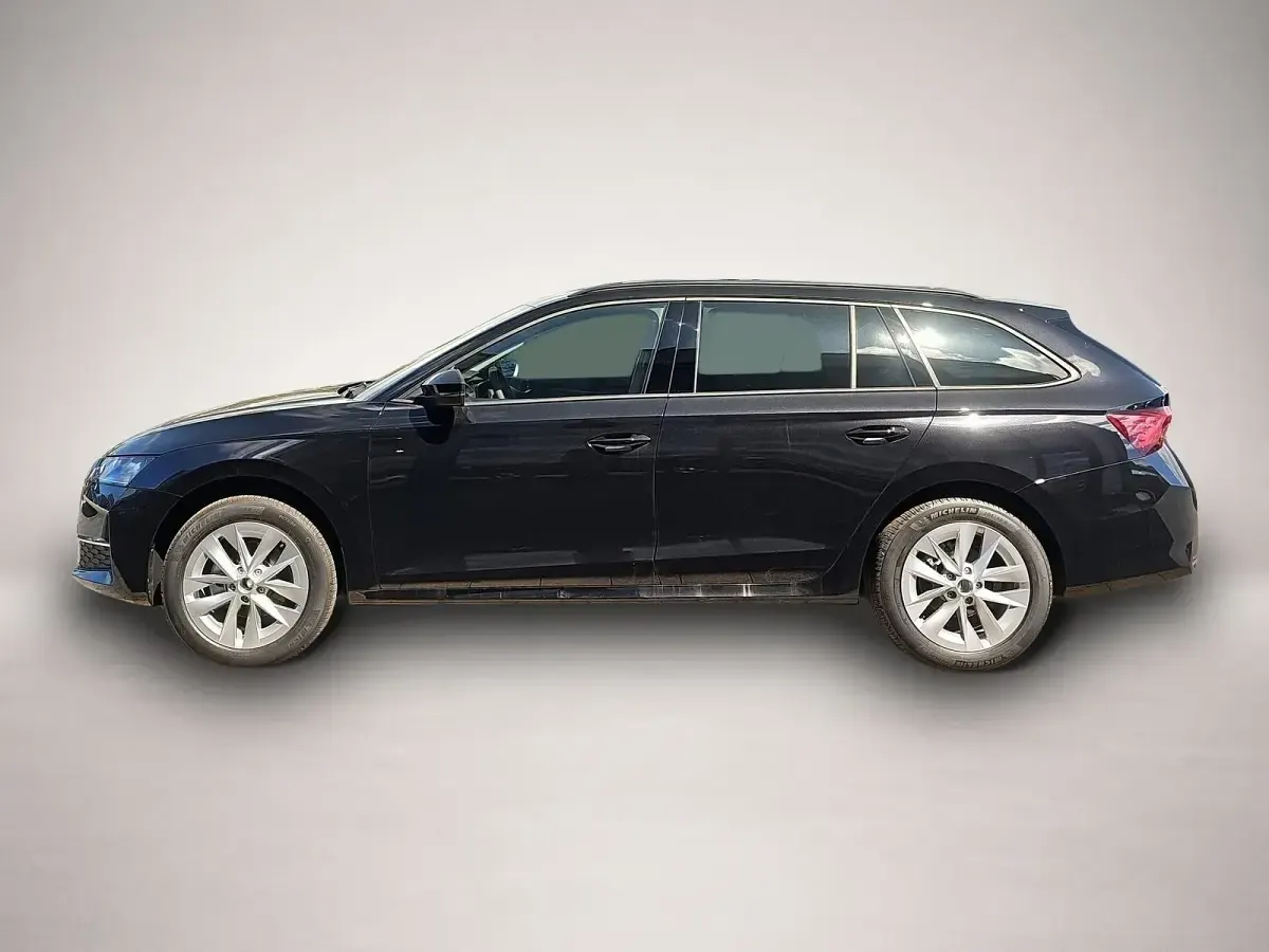 Neu Skoda Octavia Selection 150 PS (110 kW) 2026 Schwarz Kombi