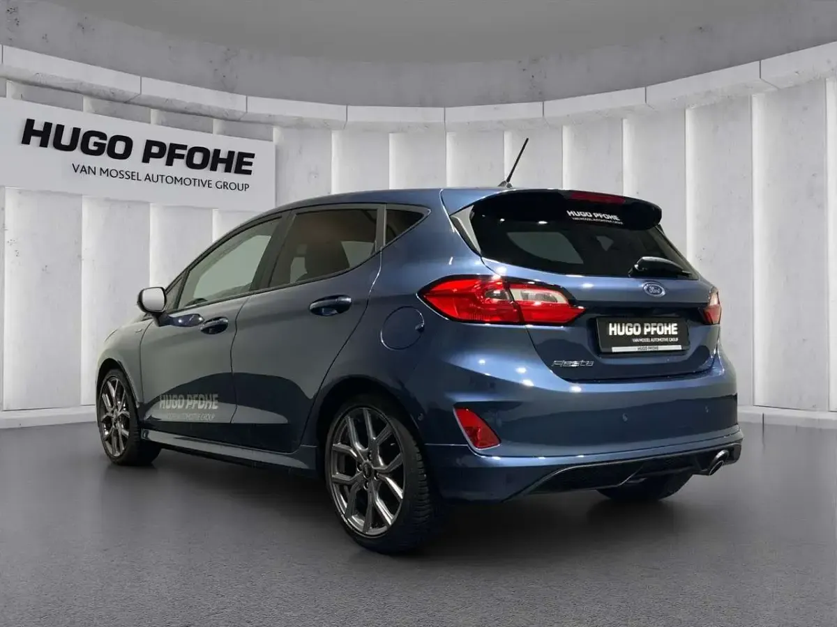 Gebraucht Ford Fiesta ST-Line 101 PS (74 kW) 2023 Chromablau metallic Kleinwagen