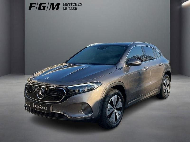 Gebraucht Mercedes EQA300 Progressive 167 kW (228 PS) 2022 Metalliclack mountaingrau SUV