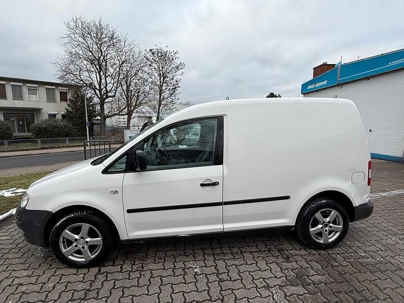 Second-hand VW Caddy 75 CP (55 kW) 2010 Alb Monovolum