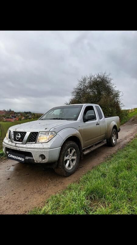 Silber Gebraucht 2007 Nissan Navara Abholung | 3.399 € - Bild 1/1