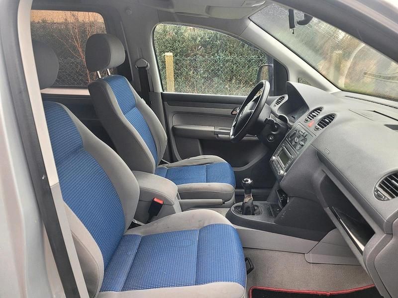 Gebraucht VW Caddy Life 105 PS (77 kW) 2005 Silber Van / Kleinbus