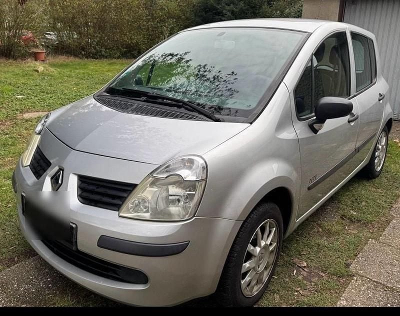 Usata Renault Modus 74 CV (54 kW) 2007 Argento Monovolume