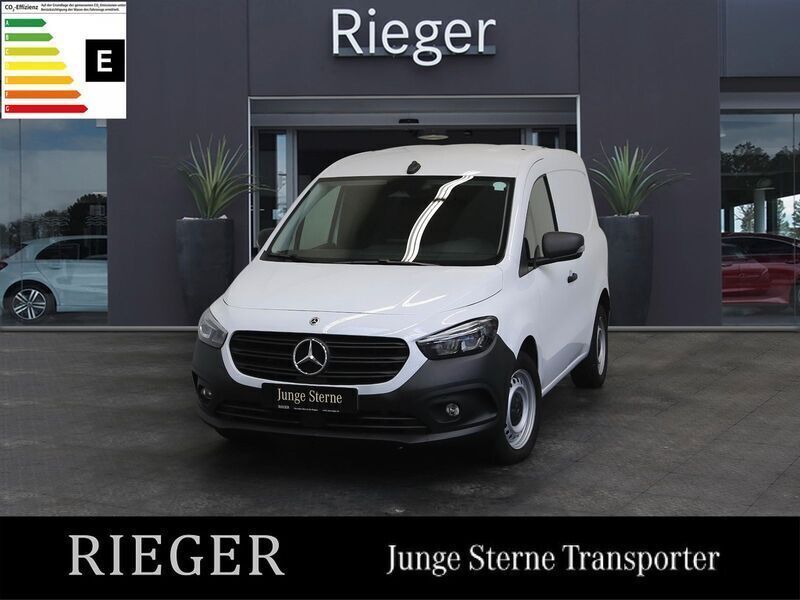 Weiß Gebraucht 2023 Mercedes Citan 112 Van / Kleinbus | 22.490 € (Fairer Preis) - Bild 1/4