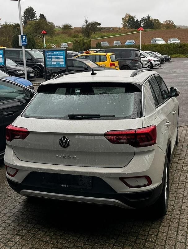 Gebraucht VW Tiguan 150 PS (110 kW) 2024 Grau SUV