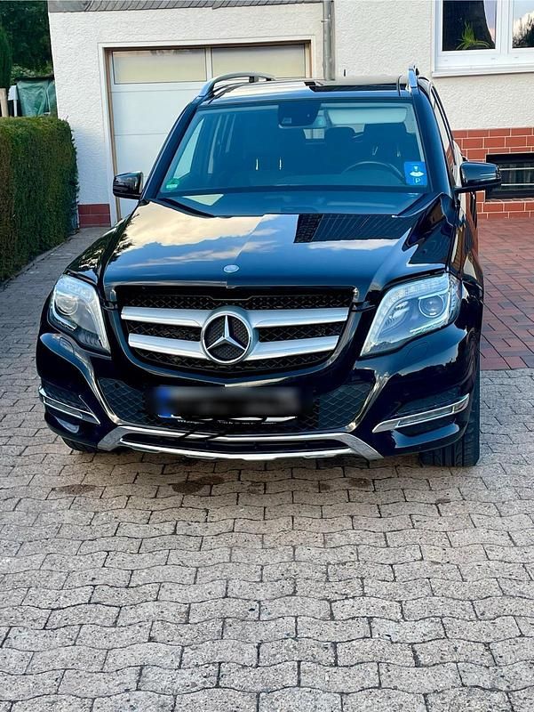 Schwarz Gebraucht 2013 Mercedes GLK250 SUV | 14.995 € (Fairer Preis) - Bild 1/4
