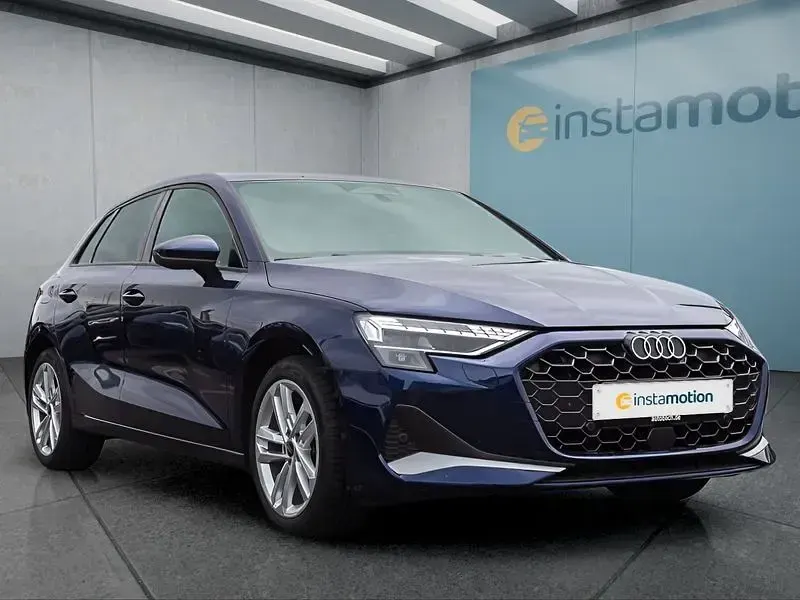 Gebraucht Audi A3 Sportback 150 PS (110 kW) 2025 Blau Kleinwagen