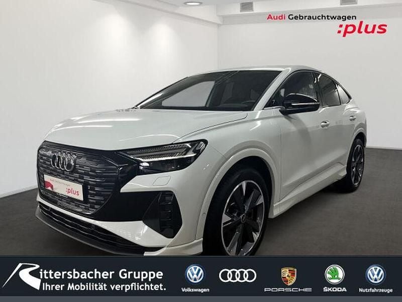 Gletscherweiß metallic Gebraucht 2022 Audi Q4 e-tron Advanced SUV | 35.480 € (Etwas zu teuer) - Bild 1/4