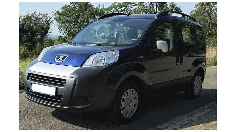 Blau Gebraucht 2013 Peugeot Bipper Family Van / Kleinbus | 3.900 € (Fairer Preis) - Bild 1/4