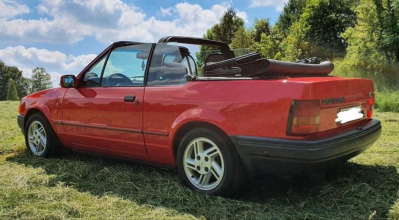Rot Gebraucht 1991 Ford Escort Cabriolet Cabrio | 6.299 € - Bild 1/3