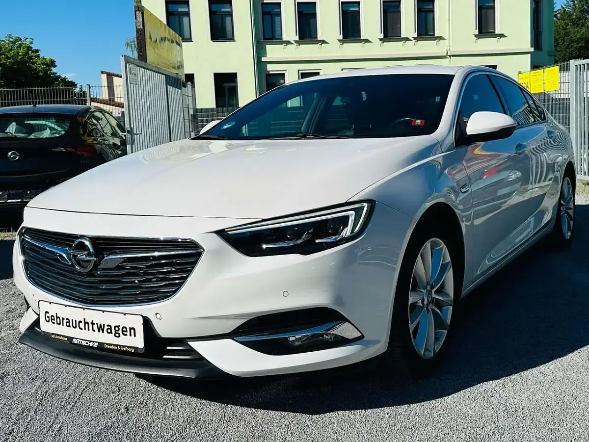 Gebraucht Opel Insignia Innovation 165 PS (121 kW) 2018 Abalone weiss (p3s) Limousine