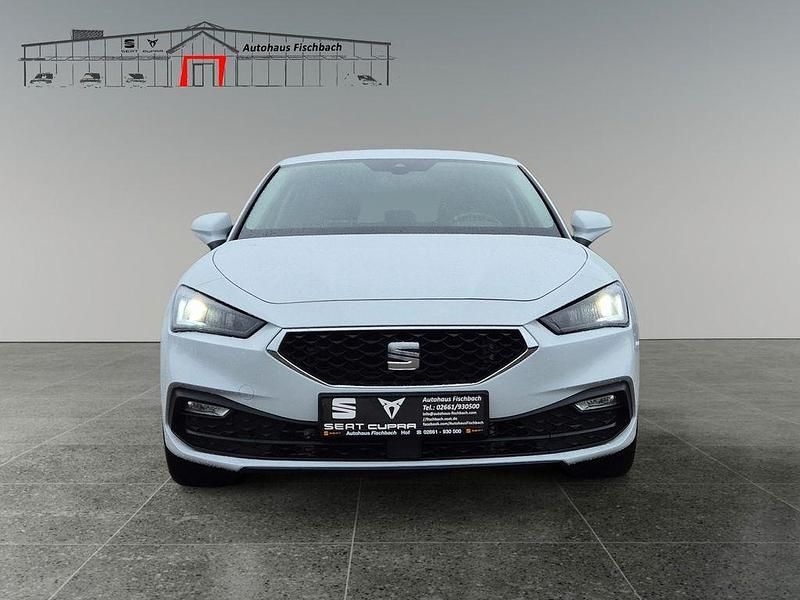 Gebraucht Seat Leon Style 150 PS (110 kW) 2024 Weiß Limousine