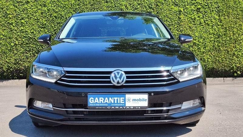 Gebraucht VW Passat Highline 150 PS (110 kW) 2018 Schwarz Kombi