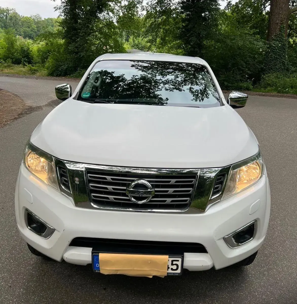 Gebraucht Nissan Navara Acenta 163 PS (119 kW) 2016 Weiß Pickup