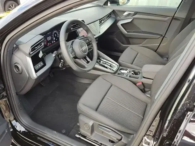 Gebraucht Audi A3 150 PS (110 kW) 2026 Schwarz schwarz Limousine