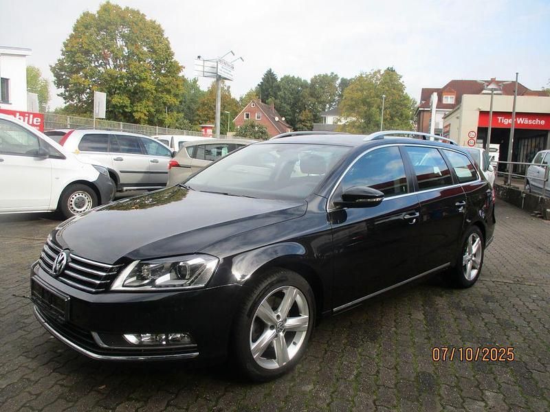 Schwarz Gebraucht 2014 VW Passat Edition Kombi | 7.999 € (Fairer Preis) - Bild 1/4