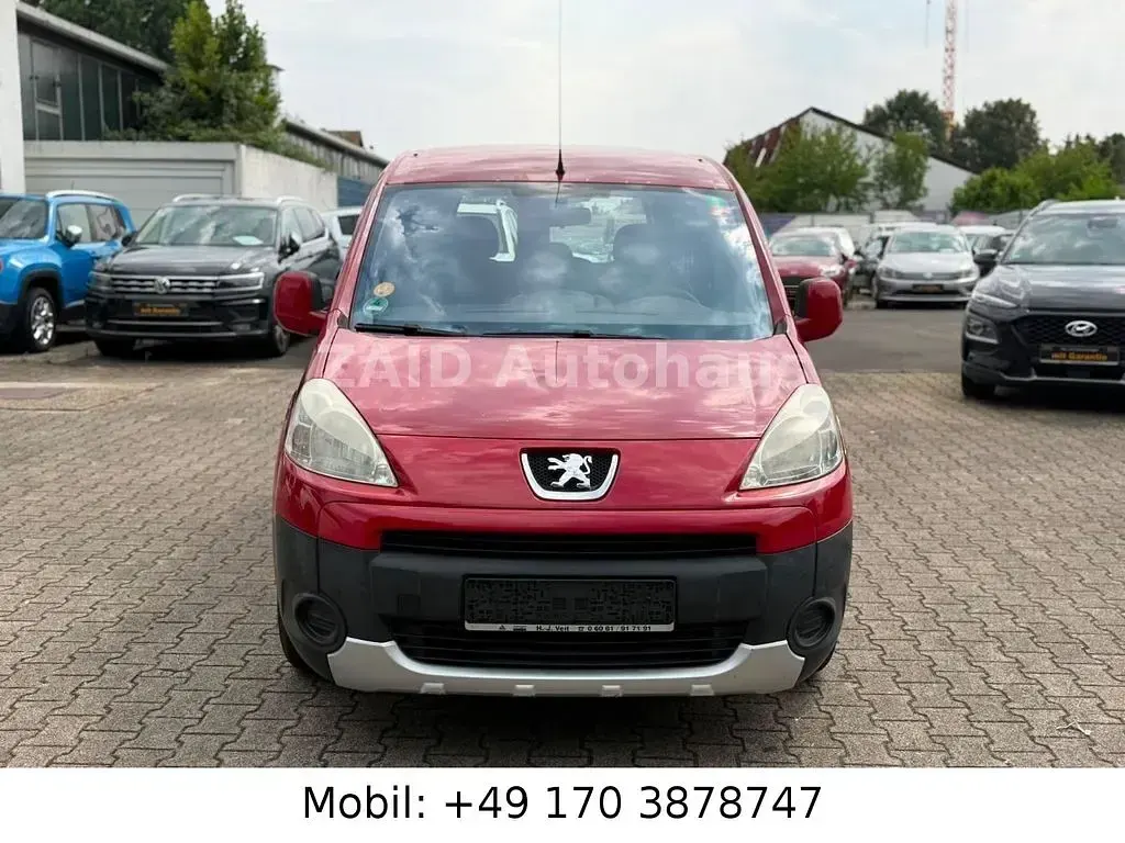 Gebraucht Peugeot Partner Tepee Tendance 90 PS (66 kW) 2010 Rot Van / Kleinbus