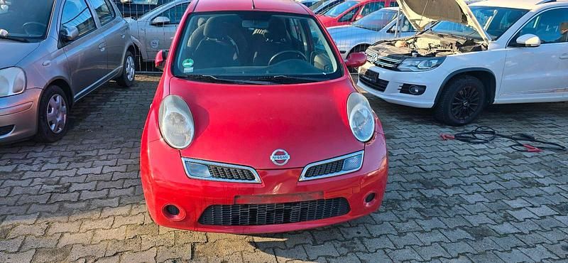 Rot Gebraucht 2009 Nissan Micra Kleinwagen | 850 € (Superpreis) - Bild 1/4