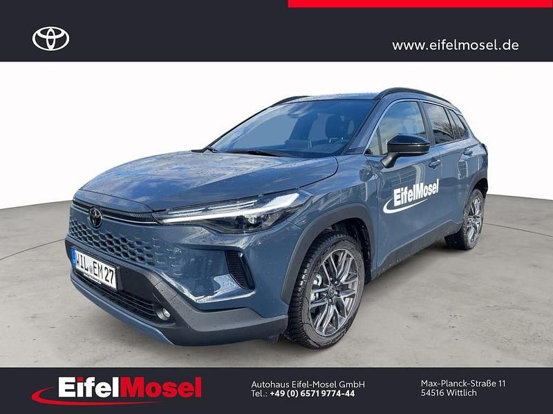 Neu Toyota Corolla Cross Team 140 PS (102 kW) 2026 Grau SUV