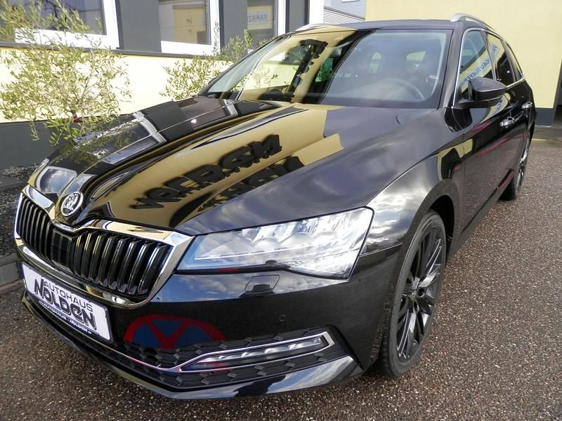 Gebraucht Skoda Superb Style 150 PS (110 kW) 2022 Blackmagicperleffekt Kombi