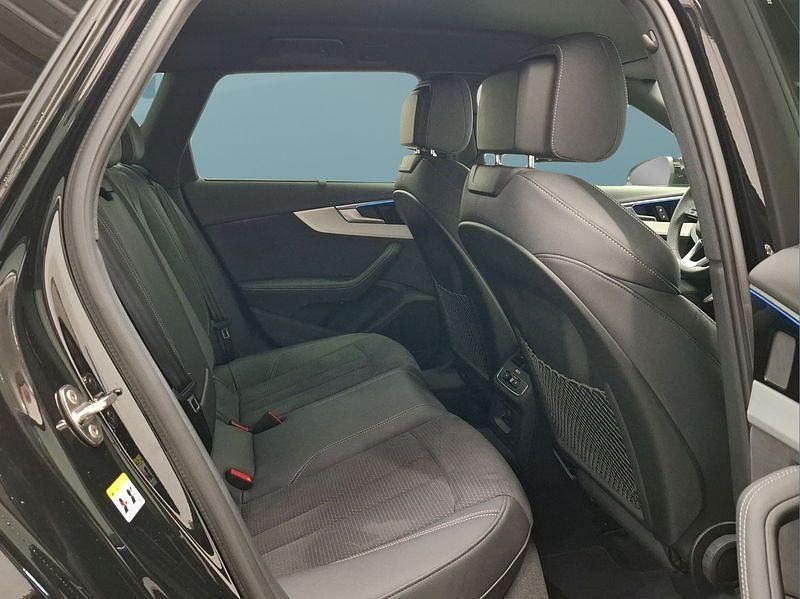 Gebraucht Audi A4 204 PS (150 kW) 2025 Schwarz Kombi