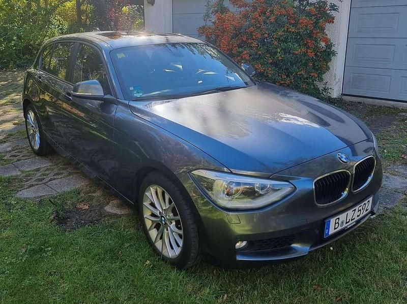 Gebraucht BMW 120 Advantage 184 PS (135 kW) 2013 Grau Kleinwagen