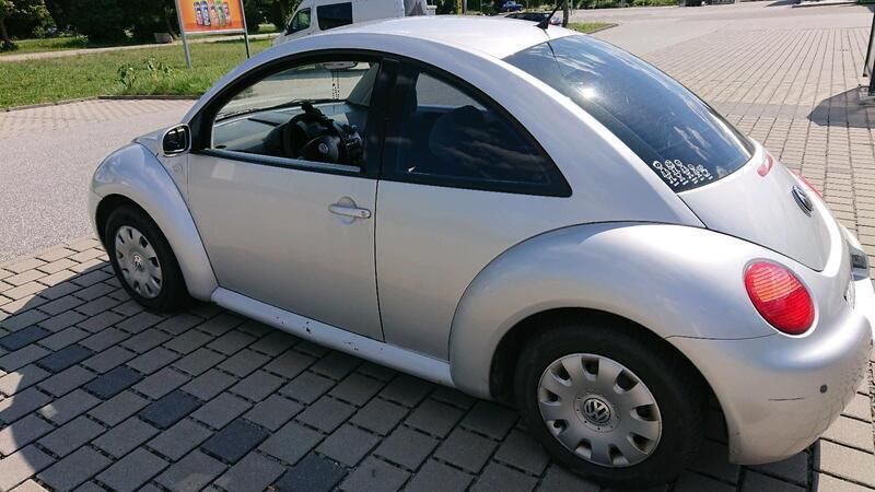 Grau Gebraucht 2001 VW Beetle Kleinwagen | 500 € (Guter Preis) - Bild 1/4