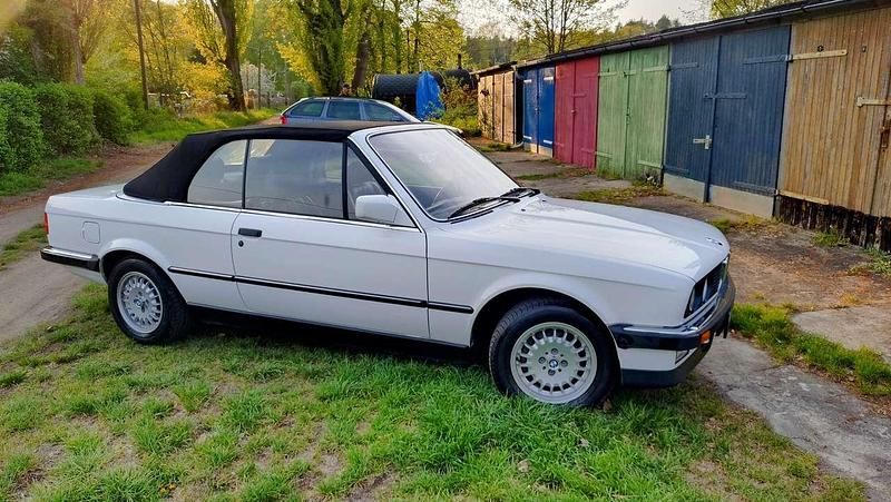 Gebraucht BMW 325 Cabriolet 170 PS (125 kW) 1988 Weiß Cabrio