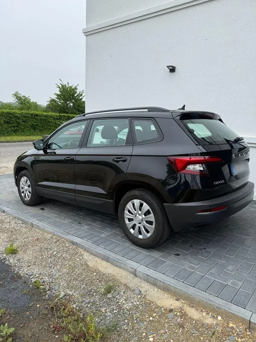 Gebraucht Skoda Karoq Active 119 PS (87 kW) 2020 Schwarz SUV